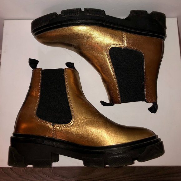 Topshop Gold Chelsea Boot - Picture 6 of 6